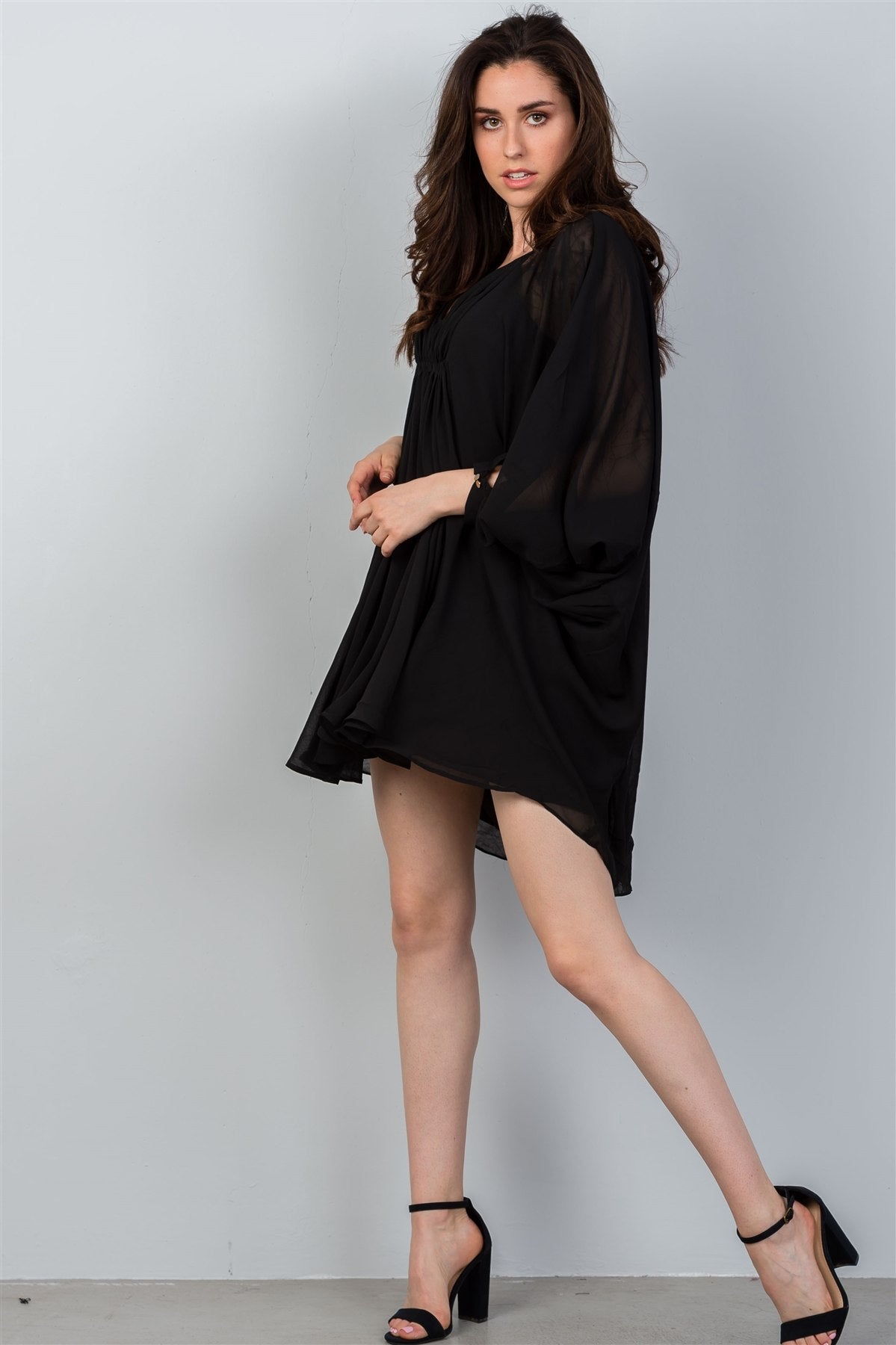 Ladies fashion v neckline black batwing sleeves ruched front mini dress