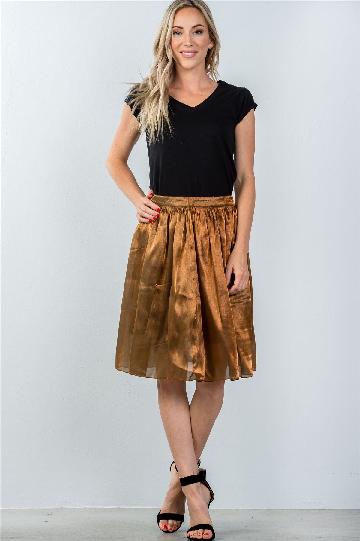 Ladies fashion mid length high waisted bronze pleated midi skirt