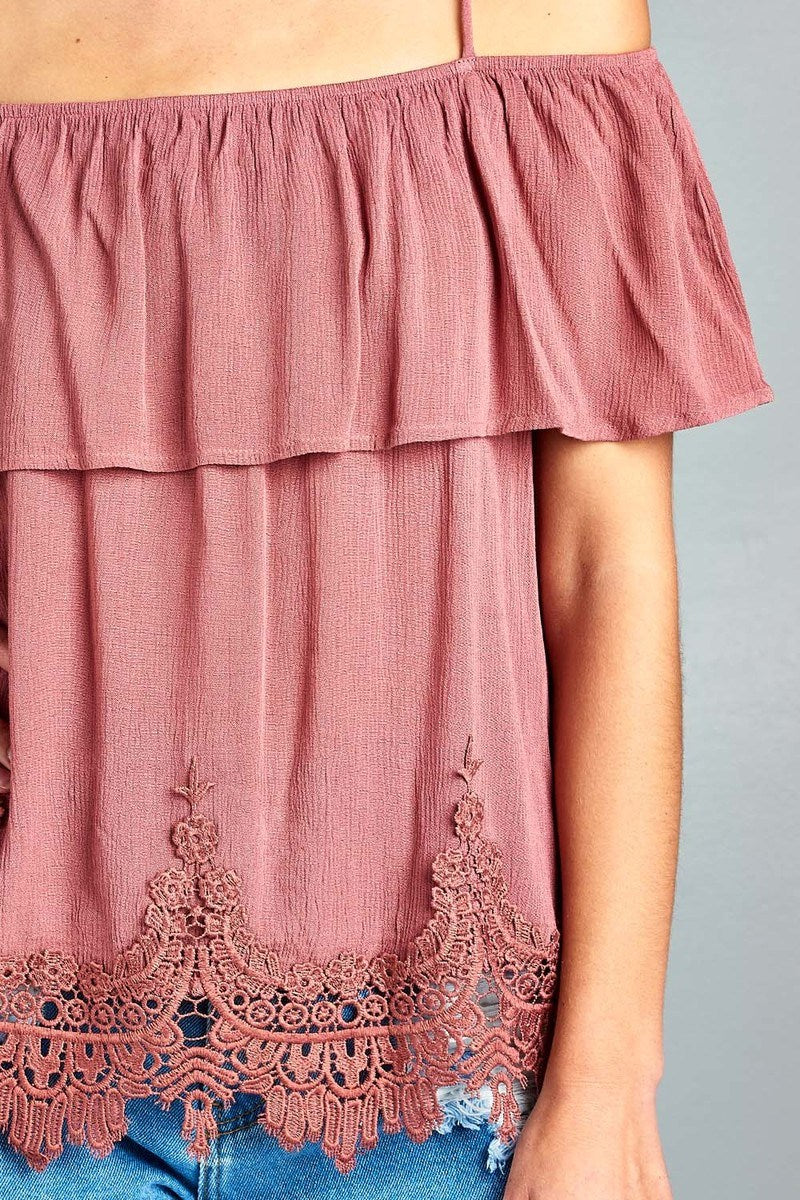 Ladies fashion flounce open shoulder w/hem crochet lace crinkle gauze woven top