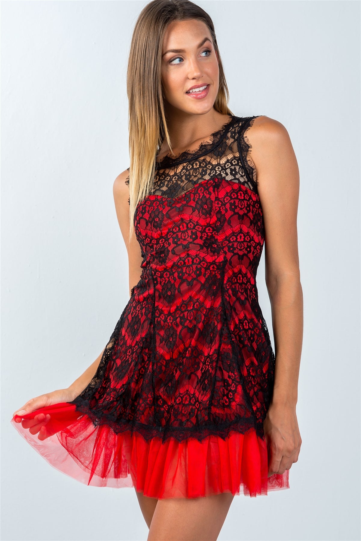 Ladies fashion sleeveless lace contrast tulle hem mini dress